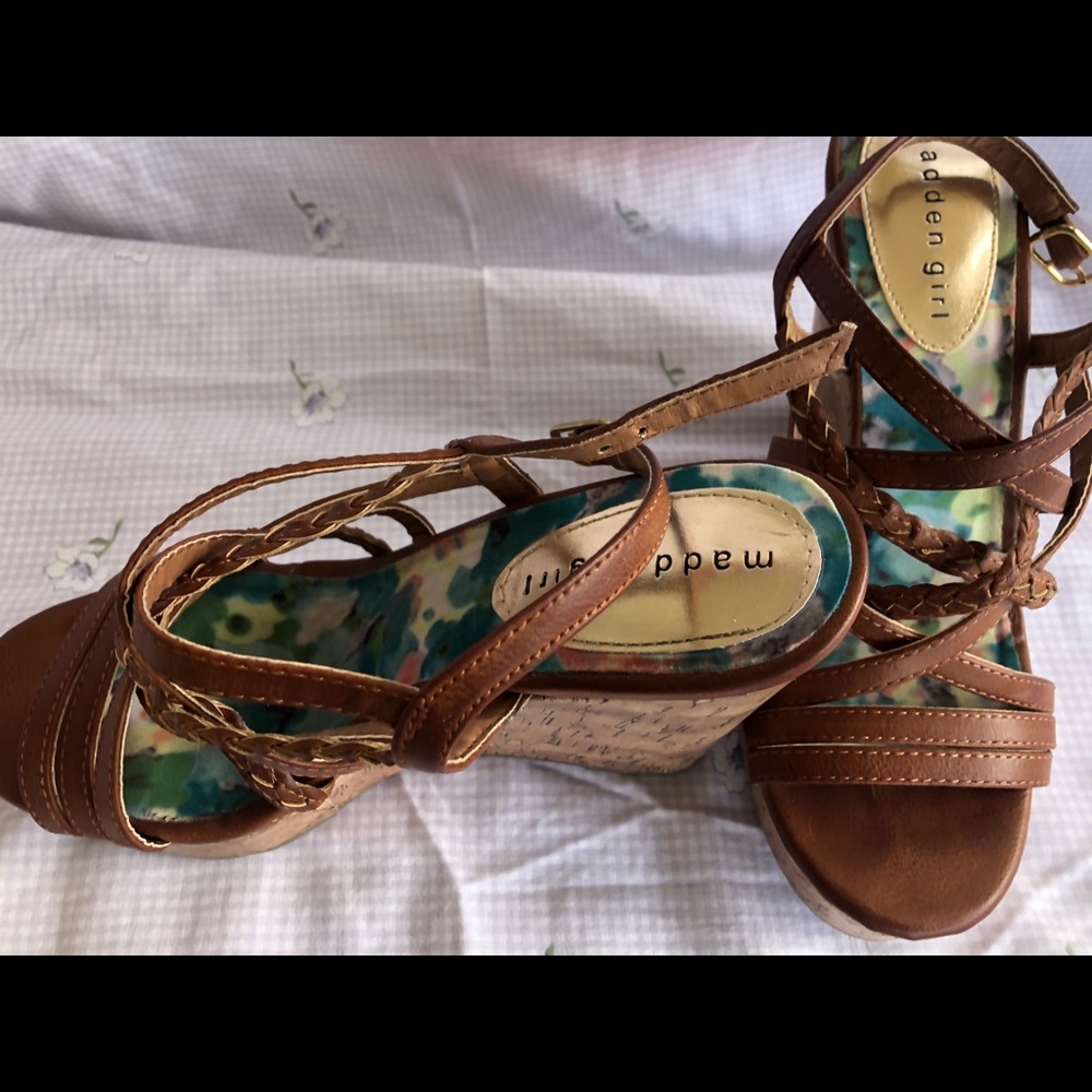 Sandals - Picture 3 of 3